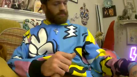 Snapshot of 90210screamer chatting on 02-05-26, 02:22 90210screamer online show from 02-05-26, 02:22