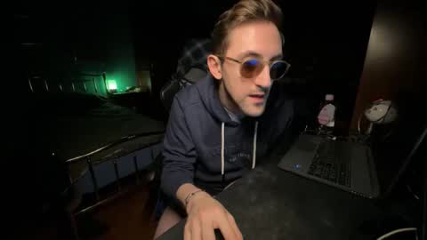 Snapshot of 91stefisexy91 chatting on 12-19-25, 07:43 91stefisexy91 online show from 12-19-25, 07:43