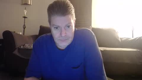 Snapshot of 989guy chatting on 03-01-26, 09:28 989guy online show from 03-01-26, 09:28