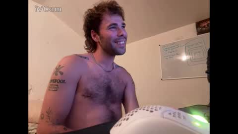 Snapshot of 99jackylegs chatting on 09-09-25, 06:13 99jackylegs online show from 09-09-25, 06:13
