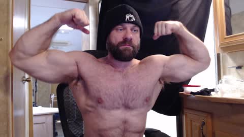 Snapshot of 9fat_inches chatting on 01-31-25, 08:54 9 fat inches online show from 01-31-25, 08:54