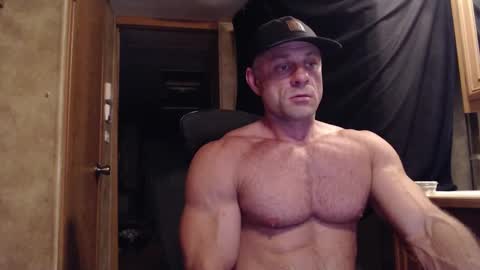 Snapshot of 9fat_inches chatting on 09-17-25, 12:45 9 fat inches online show from 09-17-25, 12:45