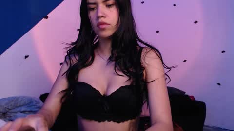 Snapshot of 9sophie_rosse chatting on 02-21-26, 07:04 sofi 3 online show from 02-21-26, 07:04