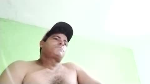 Snapshot of 9vinhocamshow chatting on 01-02-25, 12:02 9vinhocamshow online show from 01-02-25, 12:02