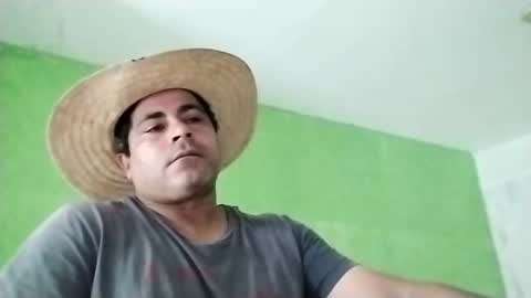 Snapshot of 9vinhocamshow chatting on 01-12-25, 11:17 9vinhocamshow online show from 01-12-25, 11:17
