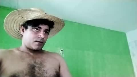 Snapshot of 9vinhocamshow chatting on 01-16-25, 07:52 9vinhocamshow online show from 01-16-25, 07:52