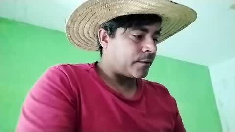 Snapshot of 9vinhocamshow chatting on 01-24-25, 11:26 9vinhocamshow online show from 01-24-25, 11:26