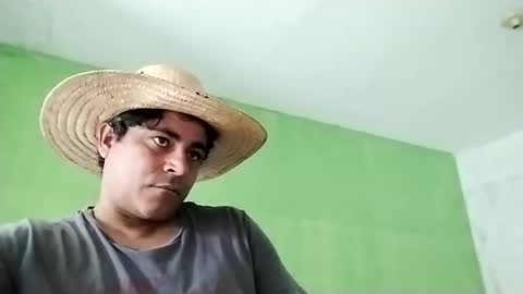 Snapshot of 9vinhocamshow chatting on 01-25-25, 11:23 9vinhocamshow online show from 01-25-25, 11:23