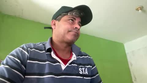Snapshot of 9vinhocamshow chatting on 09-22-25, 11:34 9vinhocamshow online show from 09-22-25, 11:34