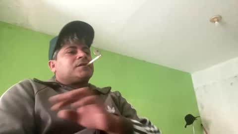 Snapshot of 9vinhocamshow chatting on 09-28-25, 10:42 9vinhocamshow online show from 09-28-25, 10:42
