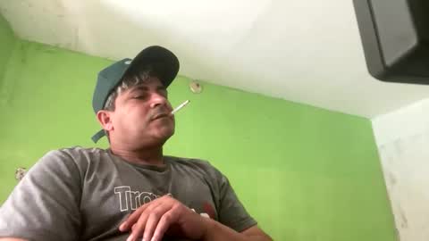 Snapshot of 9vinhocamshow chatting on 10-07-25, 11:40 9vinhocamshow online show from 10-07-25, 11:40