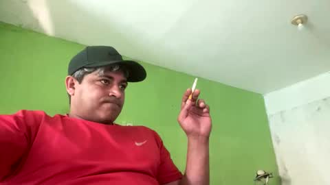 Snapshot of 9vinhocamshow chatting on 10-17-25, 11:02 9vinhocamshow online show from 10-17-25, 11:02