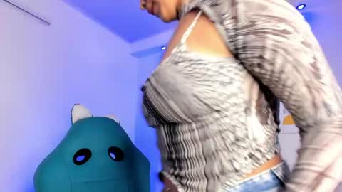 Alice  online show from 04-16-26, 07:36