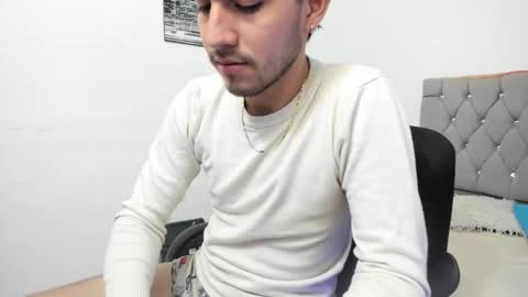 DERECK online show from 02-01-26, 02:04