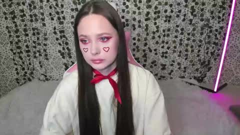 EMILY AND  MARCUS online show from 02-14-25, 04:52