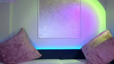 Willow online show from 03-03-25, 05:42