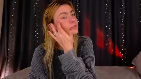 Willow online show from 04-12-26, 09:42