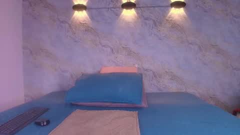  abby rouss online show from 11-13-25, 03:16