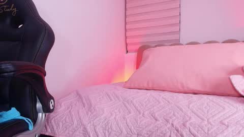  abby rouss online show from 11-25-25, 03:06