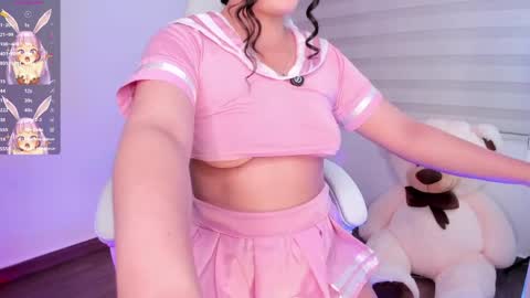 Snapshot of _abby_westt chatting on 05-17-26, 03:04 Sophia online show from 05-17-26, 03:04