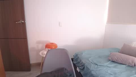 abby 3 online show from 10-30-25, 02:51