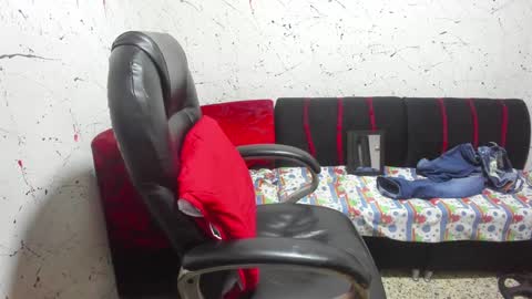     ----       online show from 02-02-25, 12:24