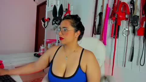 Adahara online show from 11-19-25, 04:01