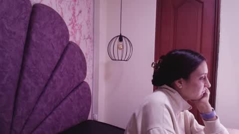  Alaia online show from 12-20-25, 11:50