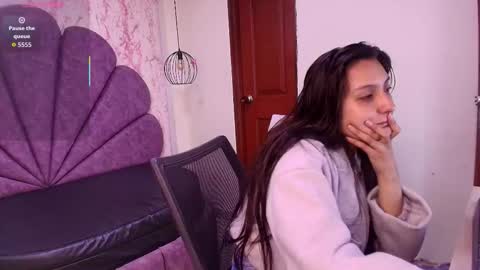  Alaia online show from 03-25-26, 12:00