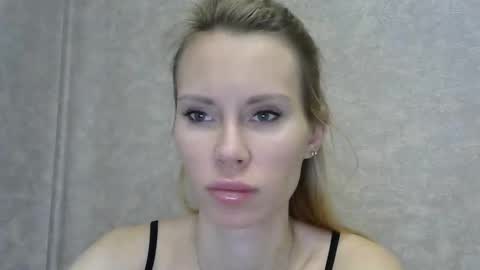 Snapshot of _alex1819 chatting on 12-22-25, 07:27 _alex1819 online show from 12-22-25, 07:27