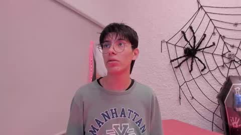 Alexander online show from 10-13-25, 04:23