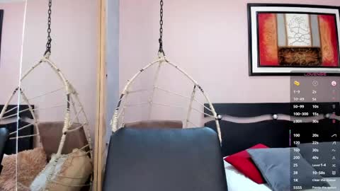 Snapshot of _alice08_ chatting on 04-30-26, 12:11 online show from 04-30-26, 12:11