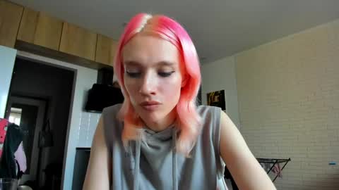 Snapshot of _alice_kitty chatting on 05-05-26, 11:51 Gaylord online show from 05-05-26, 11:51