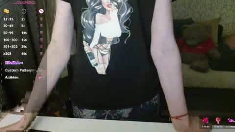 Snapshot of _alicecullen_ chatting on 11-22-25, 03:33 AliceCullen online show from 11-22-25, 03:33