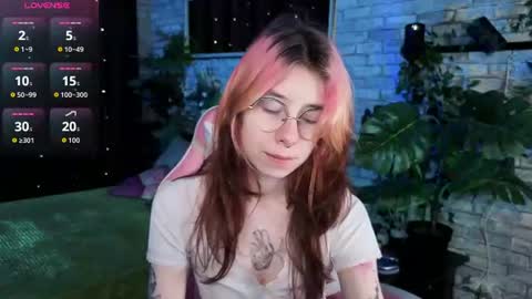 Snapshot of _alicenyx chatting on 07-07-26, 08:35 Alice online show from 07-07-26, 08:35