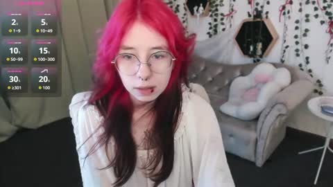 Snapshot of _alicenyx chatting on 07-24-26, 08:51 Alice online show from 07-24-26, 08:51
