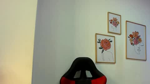 Snapshot of _aliice_1 chatting on 12-17-24, 07:59 Alice online show from 12-17-24, 07:59