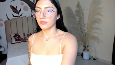 Allondra  online show from 01-05-25, 01:24