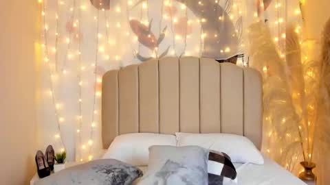 Allondra  online show from 03-08-25, 02:45