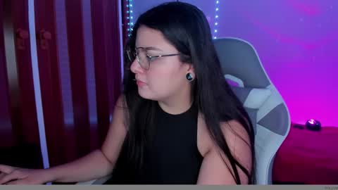 Snapshot of _alukah__ chatting on 11-08-25, 06:51 Alisa online show from 11-08-25, 06:51