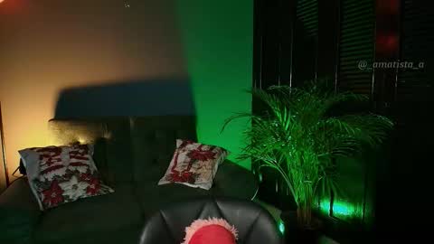 Snapshot of _amarella_ chatting on 01-13-26, 03:28 Ana online show from 01-13-26, 03:28