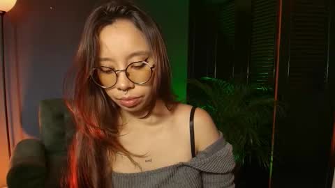 Snapshot of _amarella_ chatting on 02-18-26, 03:08 Ana online show from 02-18-26, 03:08