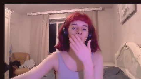 Amber online show from 11-09-25, 01:37