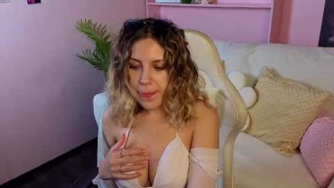 _amymoore online show from 06-25-26, 01:38