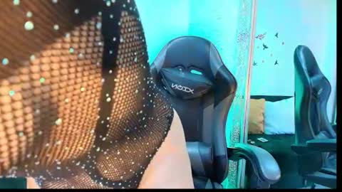 Anais online show from 06-25-26, 03:39