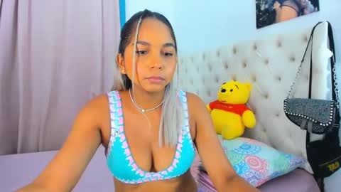 Analia online show from 02-07-25, 01:47