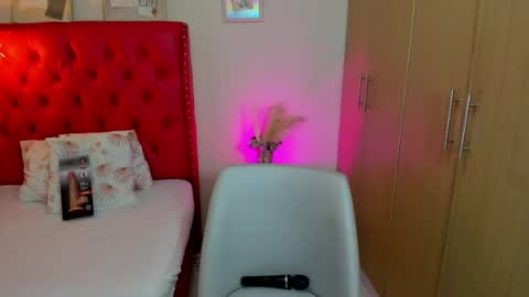 _andrea_garciat_ online show from 07-30-26, 10:20