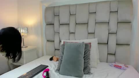 Angel Azul online show from 02-22-25, 07:36