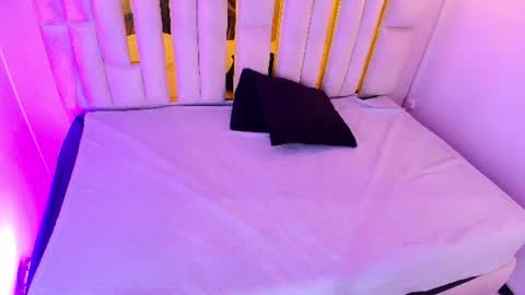 Snapshot of _angel_dustt chatting on 07-14-26, 11:16 Angel online show from 07-14-26, 11:16
