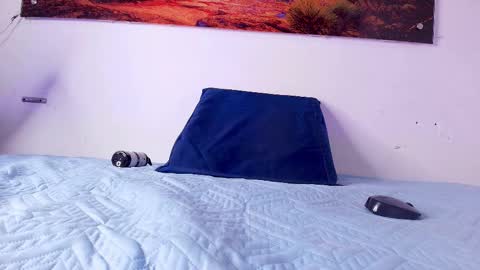 Any online show from 11-08-25, 07:12